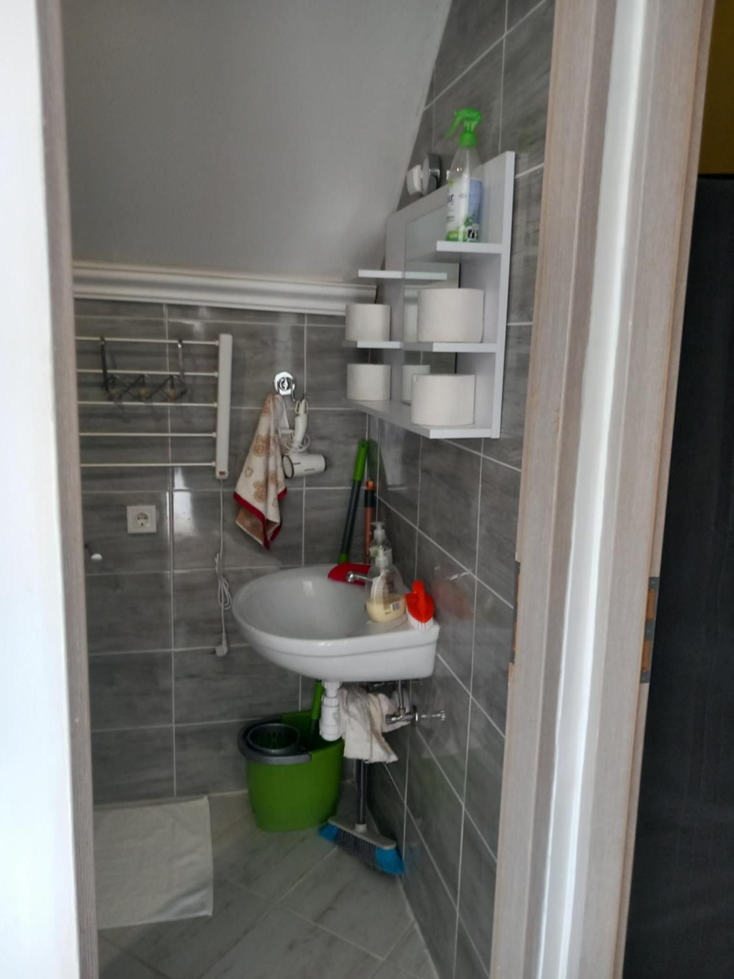 Ria Vendeghaz Apartment